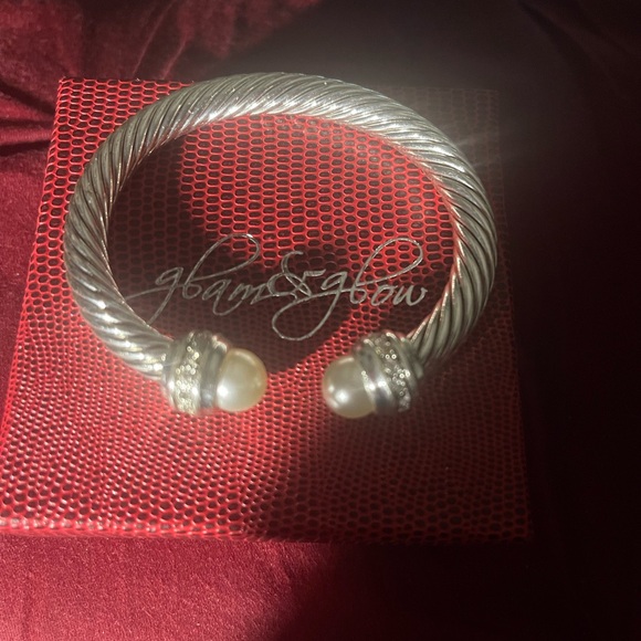 Glam&Glow Bracelet - Picture 2 of 6